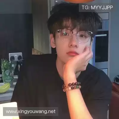 何凡菁